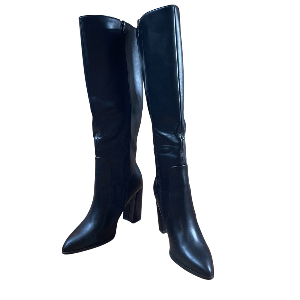 Woman's Sleek Timeless Black‎ Faux Leather Heeled Boots Inside Zip Sz.8
